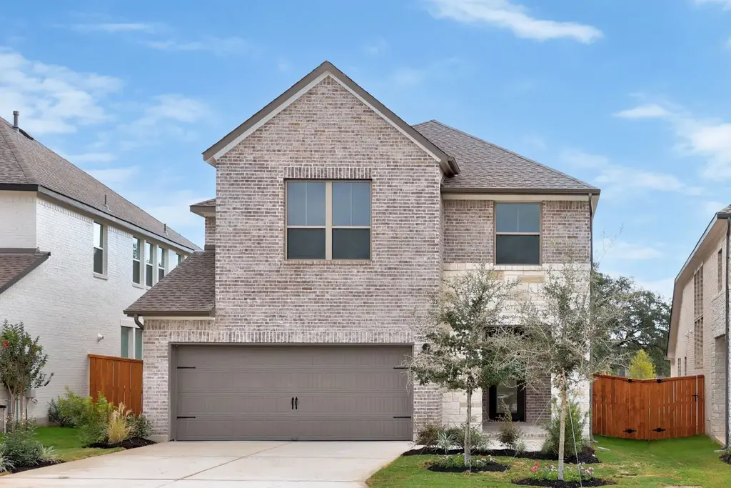 124 Emerald Grove Dr, Georgetown