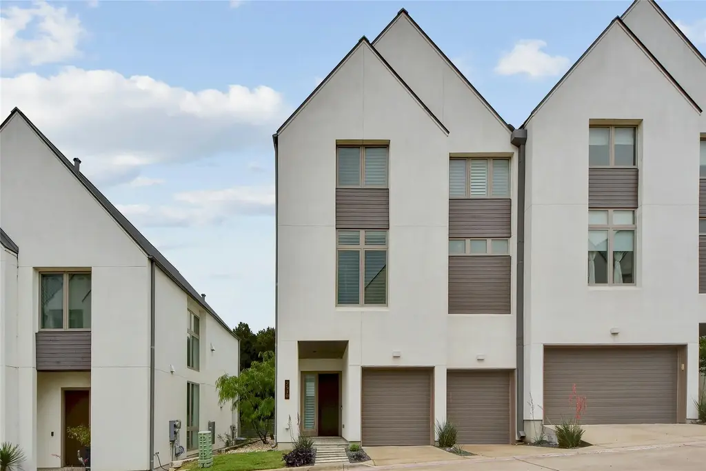2510 Sutherland St, Austin