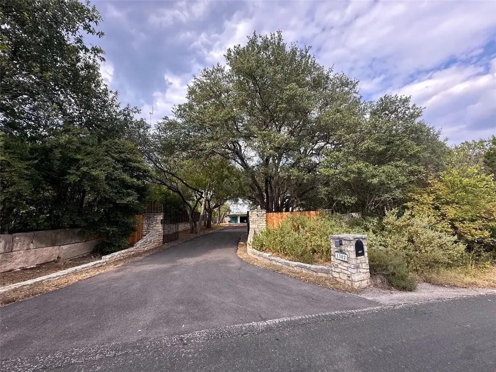 1302 Ridgecrest Dr, Austin