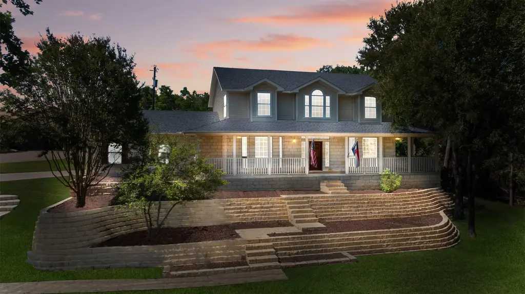 1412 Indian Trl, Salado