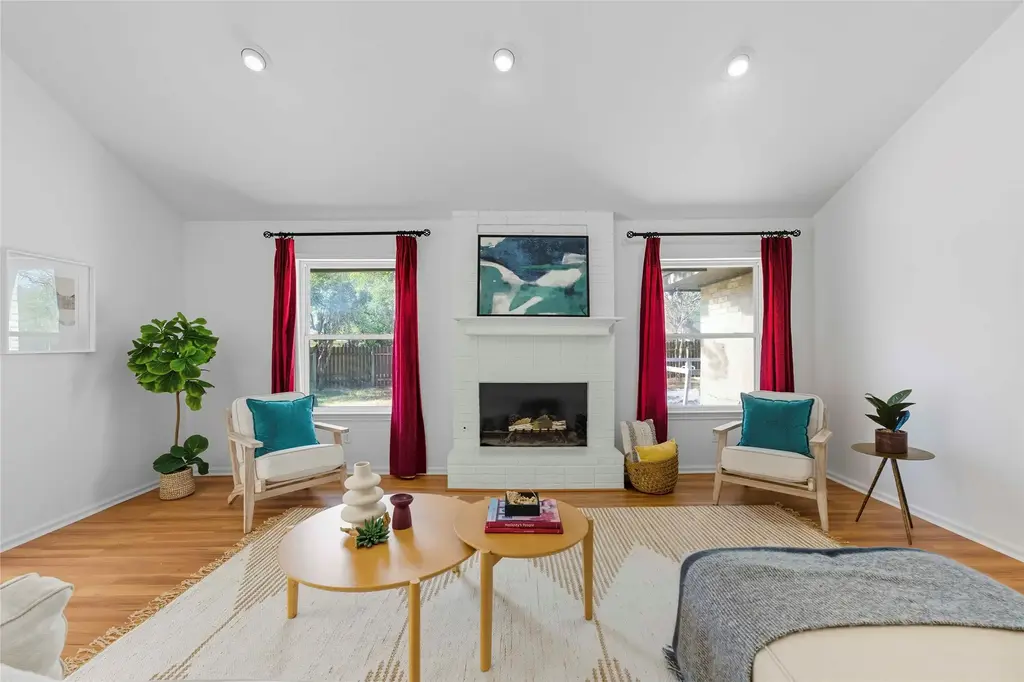 6812 Terra Oak Cir, Austin
