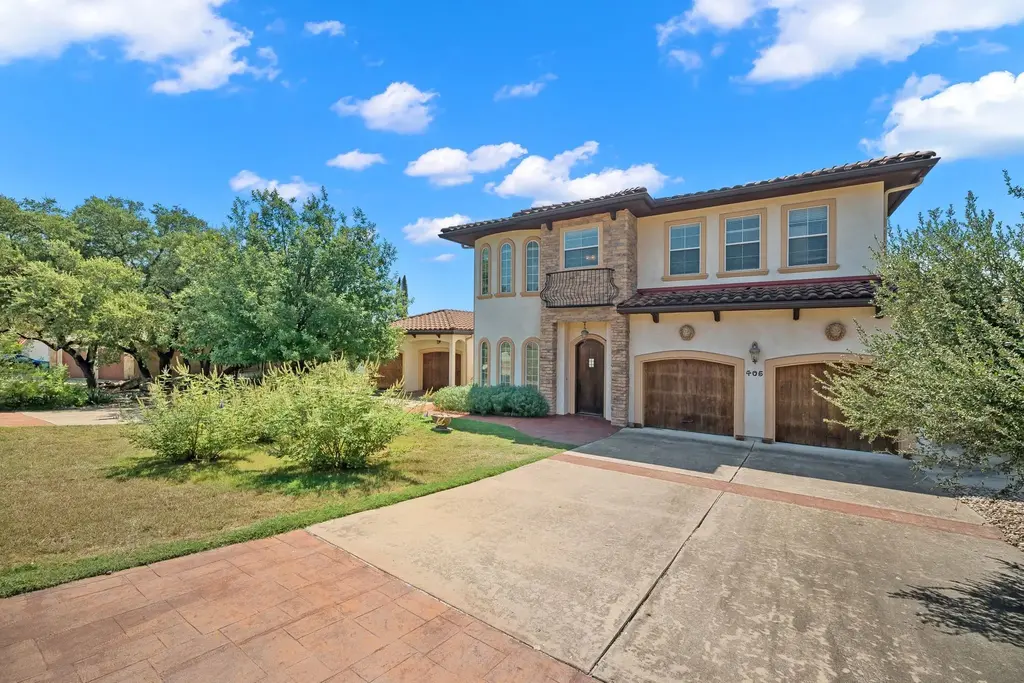 405 Venture Blvd S, Point Venture