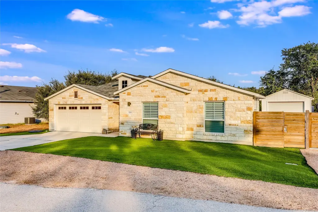 3700 Allegiance Ave, Lago Vista