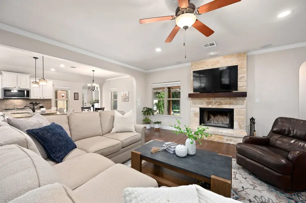 30011 Edgewood Dr, Georgetown