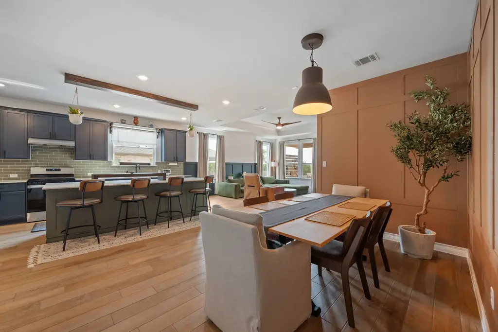 337 Barn Hill Loop, Dripping Springs