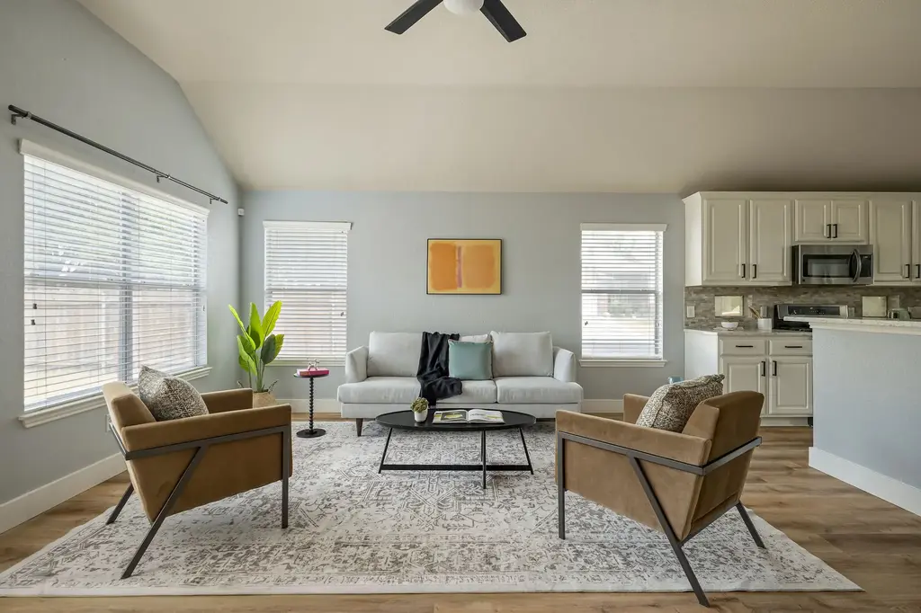 10000 Mount Rainier Dr, Austin
