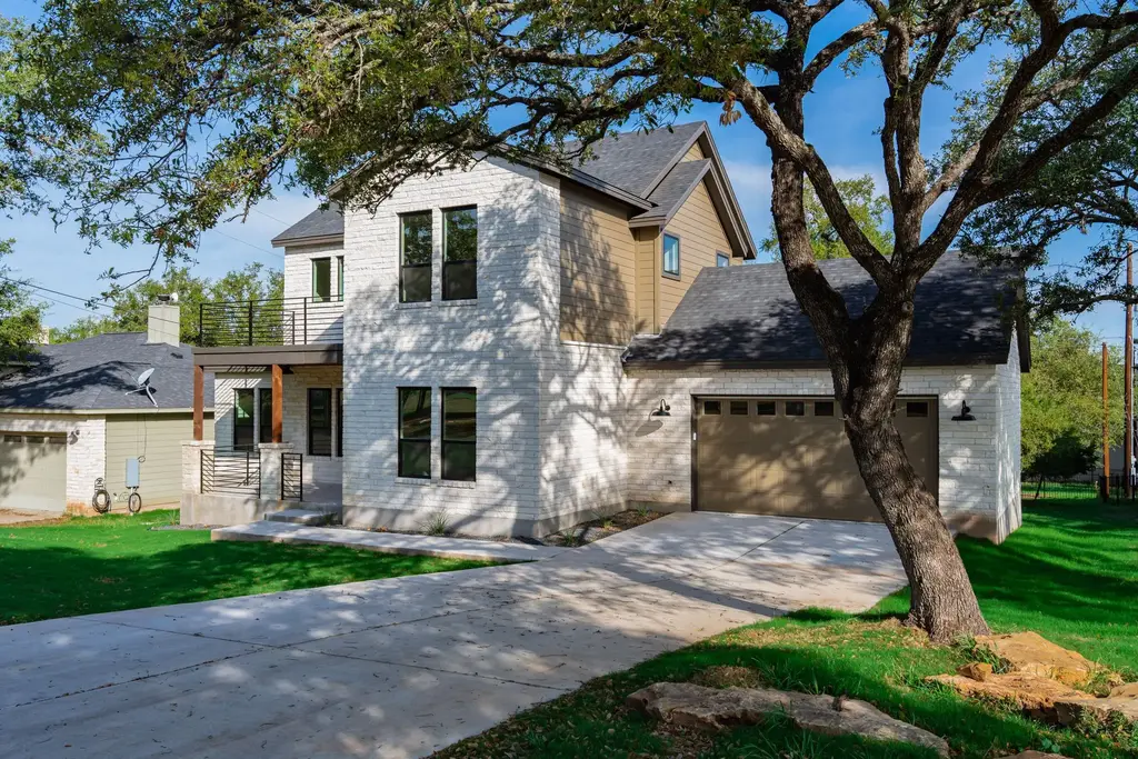132 Bedford Dr, Spicewood