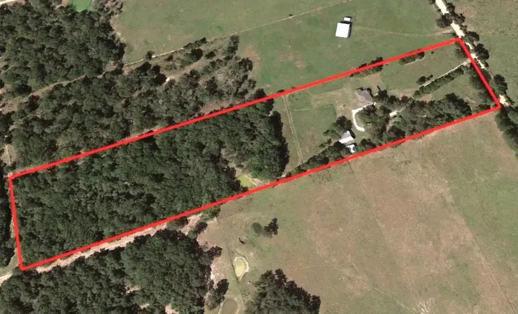 8954 County Road 353, Gause
