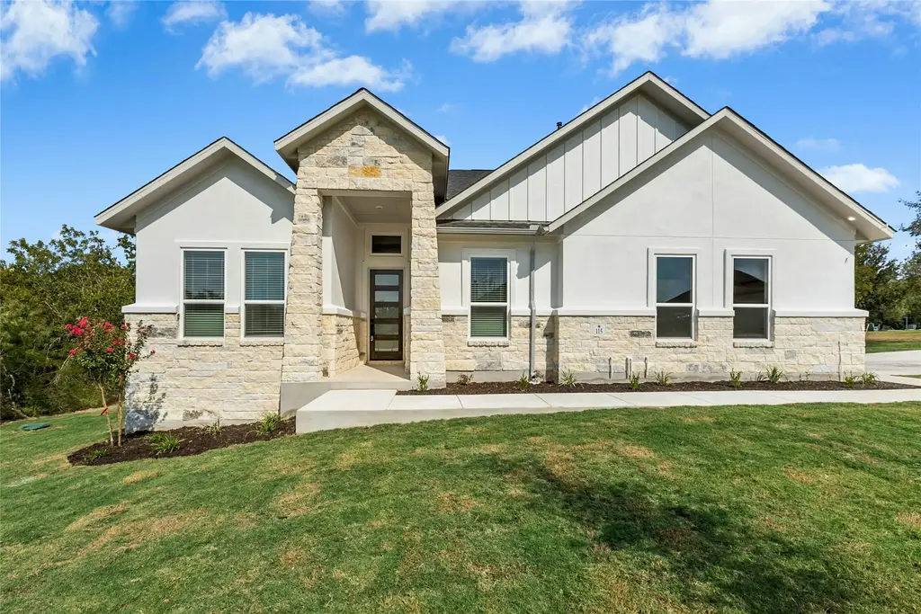 115 Buzzard Ct, Cedar Creek