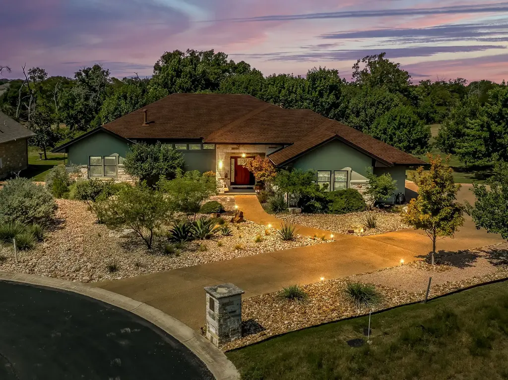 102 Potter Ln, Georgetown