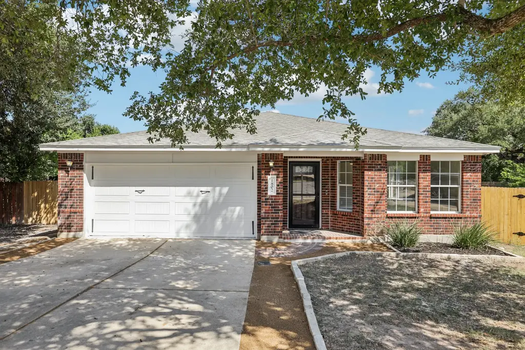 1802 Kwai Cv, Leander