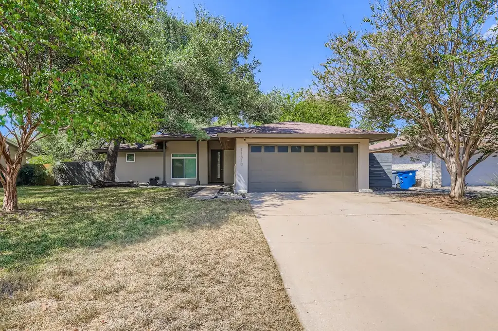 11810 Charing Cross Rd, Austin