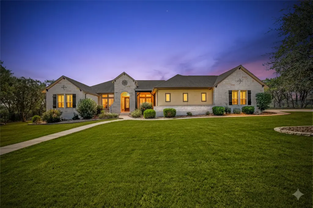 10816 Steinstall Ct Ct, New Braunfels