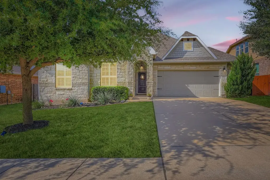 5832 Othello Pl, Round Rock