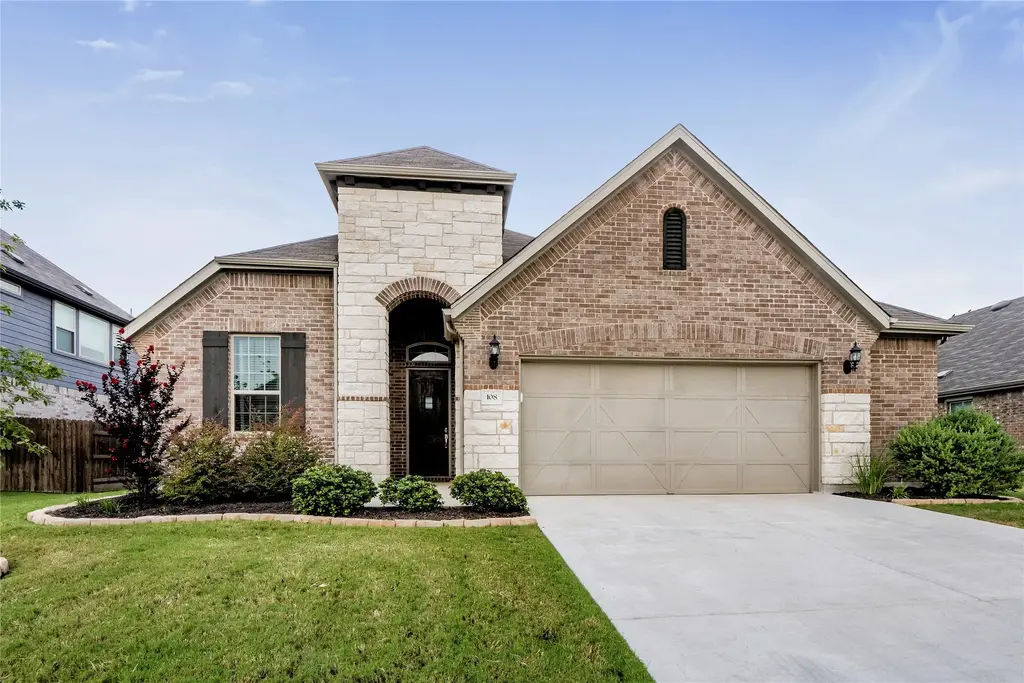 108 Windgate Dr, Hutto