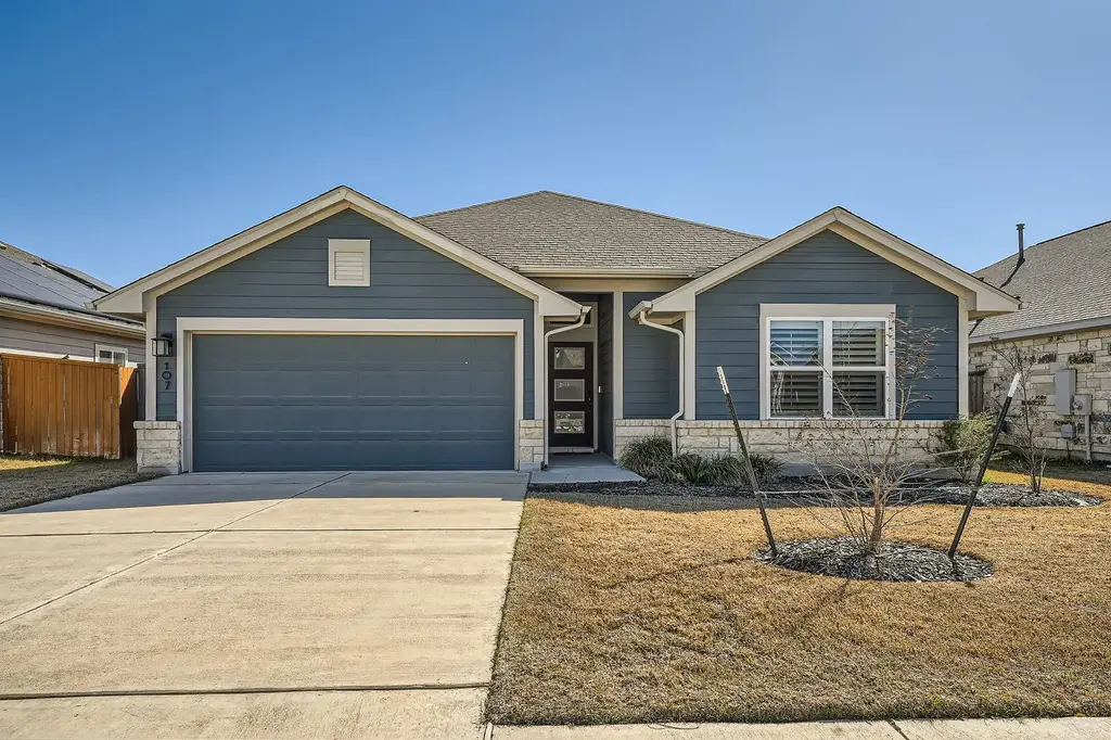 107 Lemuel Crawford Trl, Bastrop