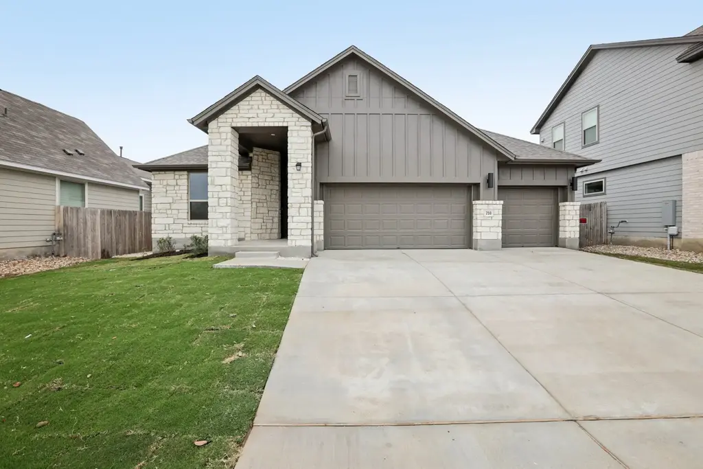 259 Treadwell Ln, Kyle