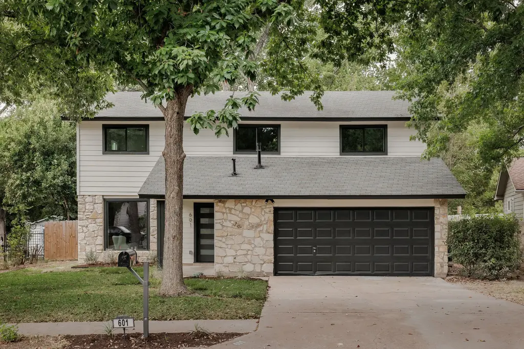 601 Blackberry Dr, Austin