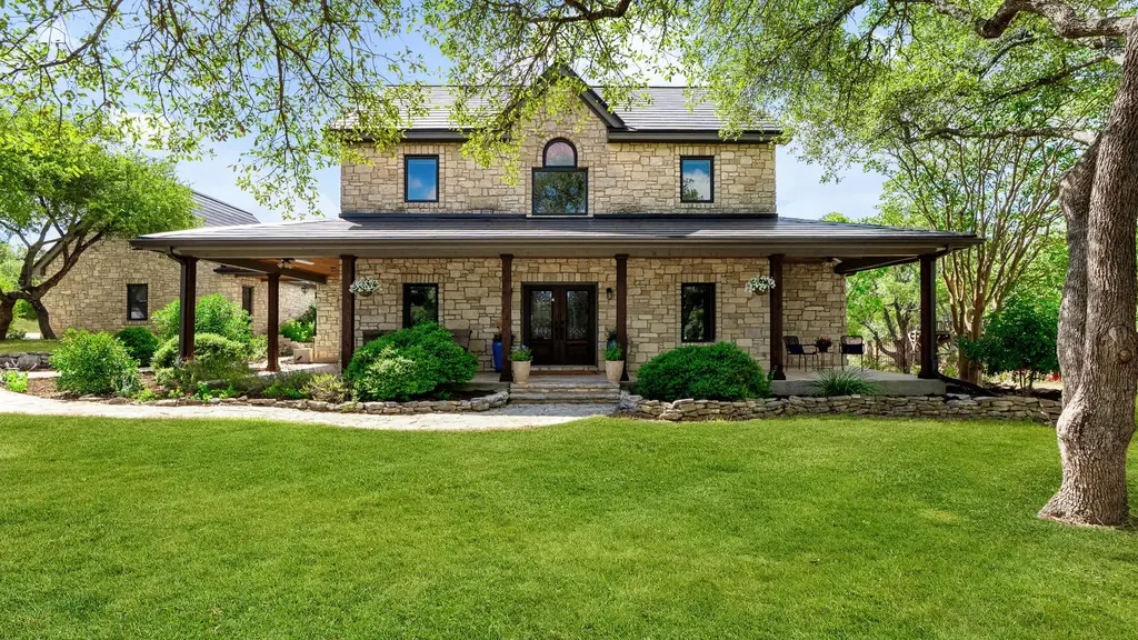 1011 Oak Meadow Dr, Dripping Springs