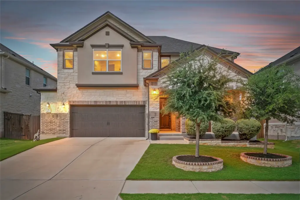 1625 Stinnett Dr, Leander