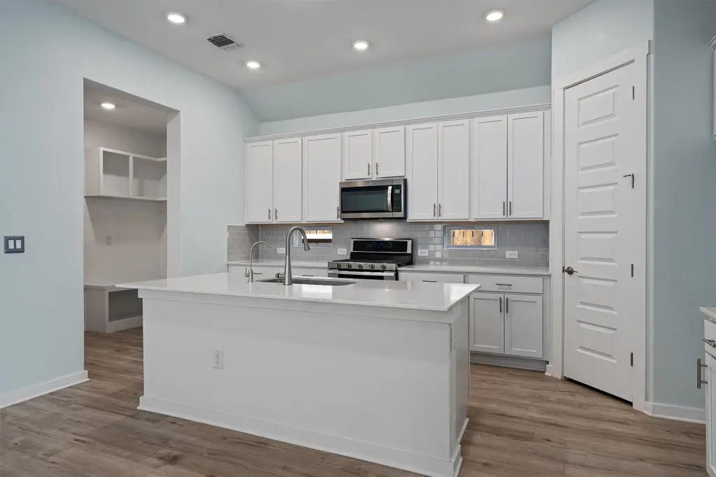 2100 Suncup St, Leander