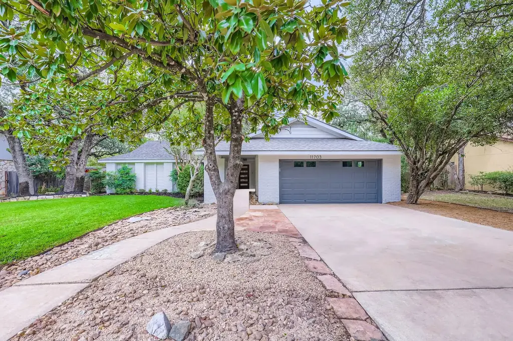 11703 Oak Knoll Dr, Austin