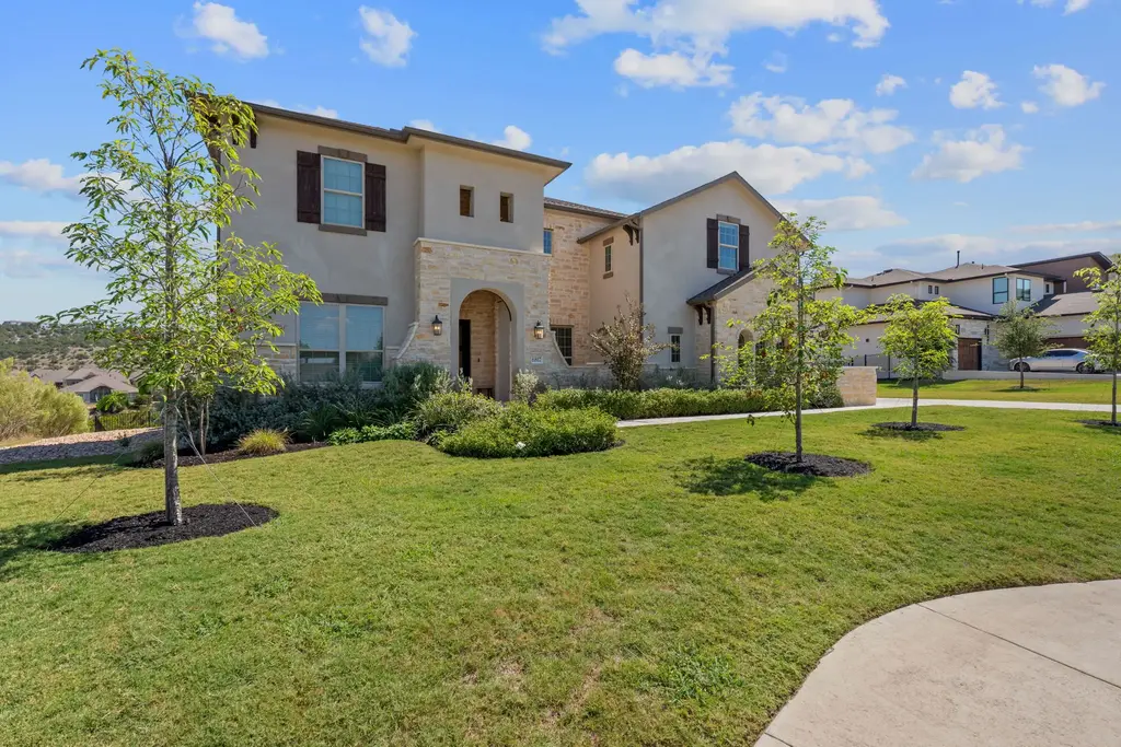 6817 Davenport Divide Rd, Austin