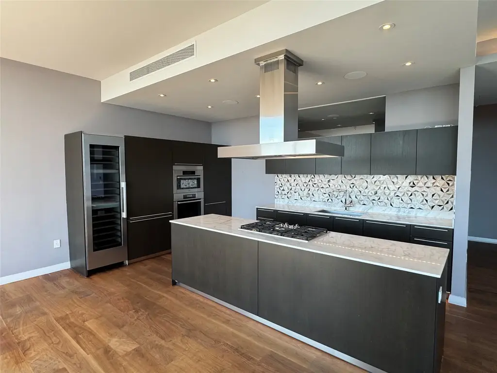 210 Lavaca St 3101, Austin