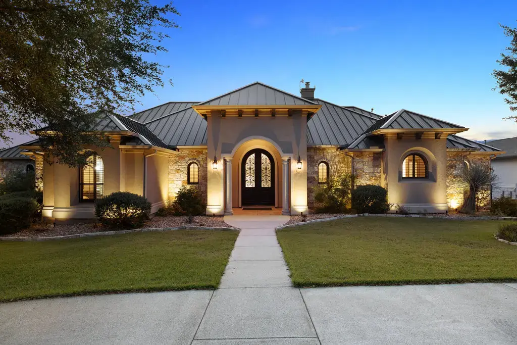 839 Wesley Ridge Dr, Spicewood