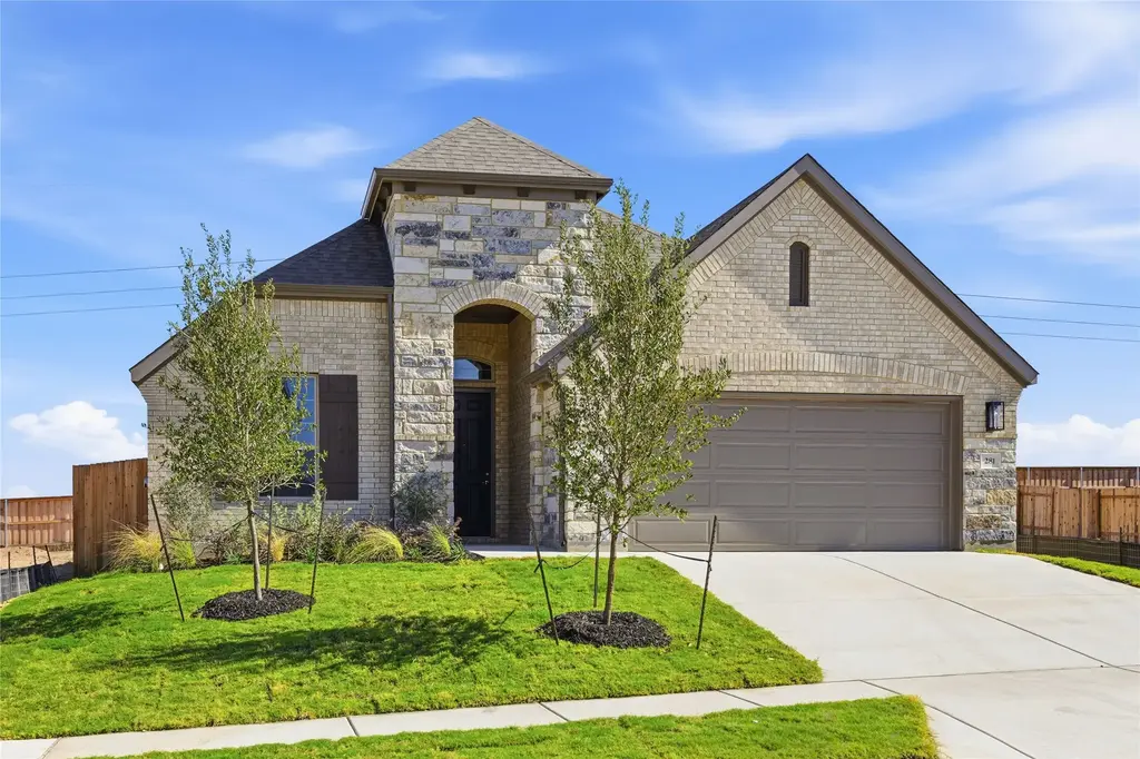 281 Grey Leaf Rd, Buda