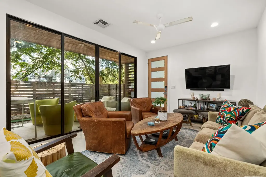1001 Juanita St, Austin