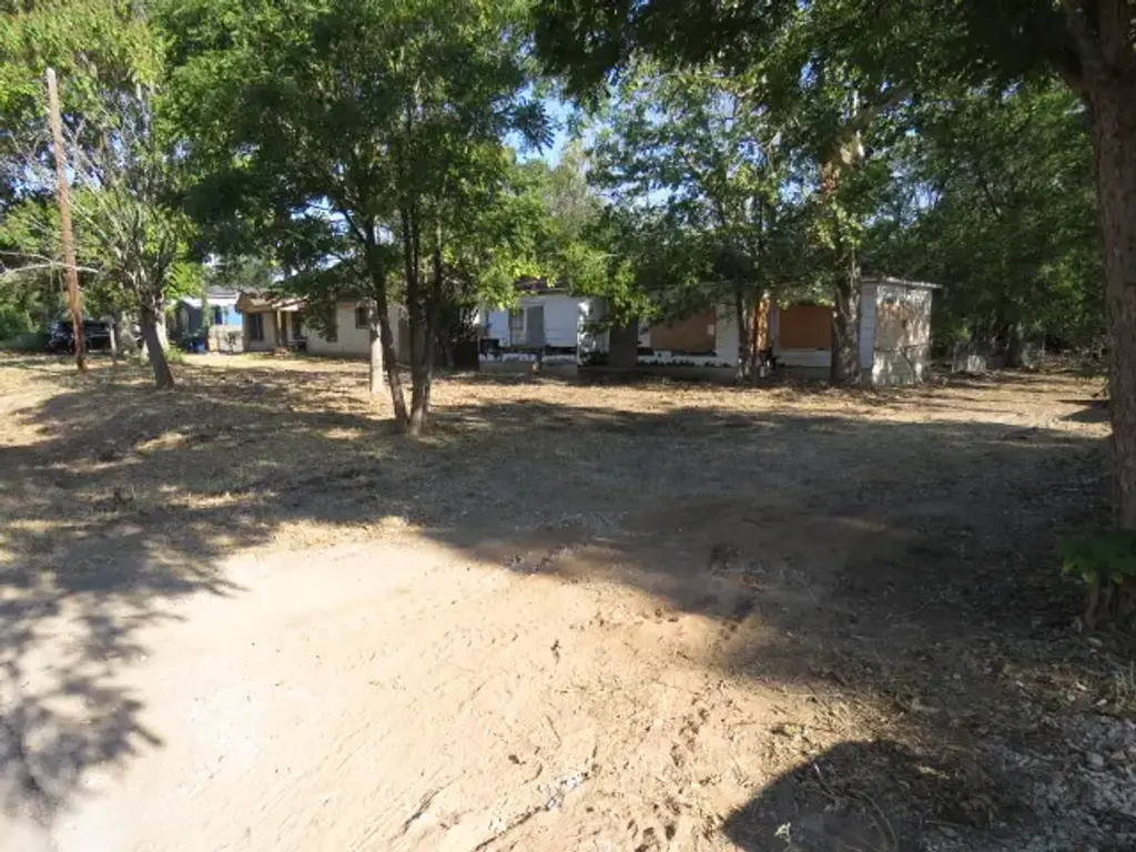 500 Chaparral Rd, Austin