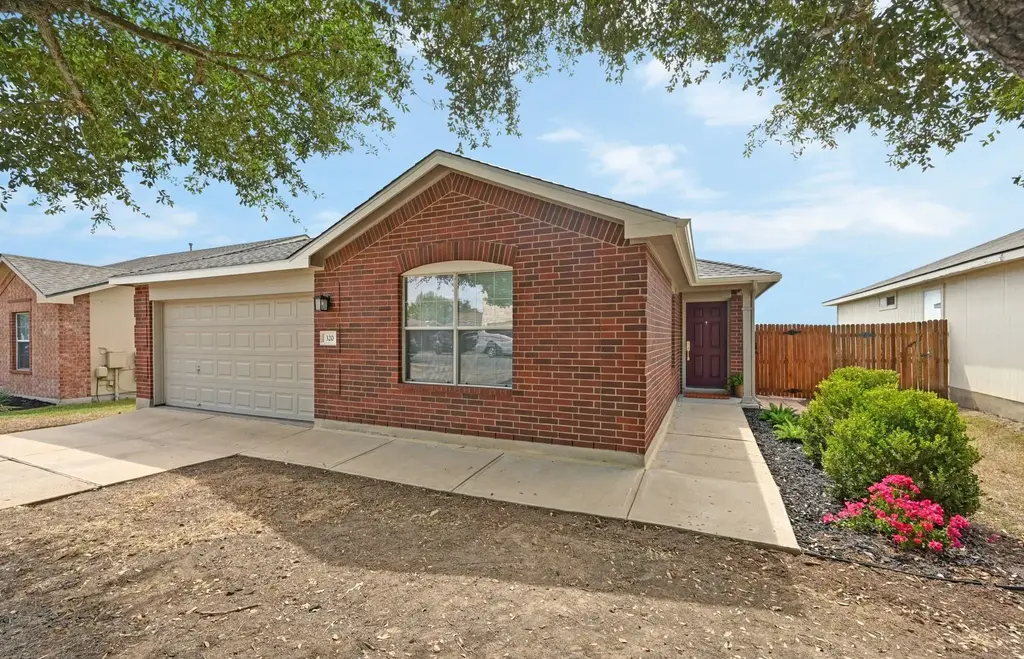 320 Brandons Way, Buda