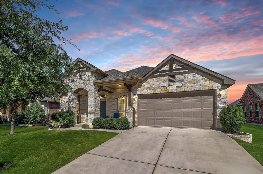 509 Buttermilk Ln, Leander