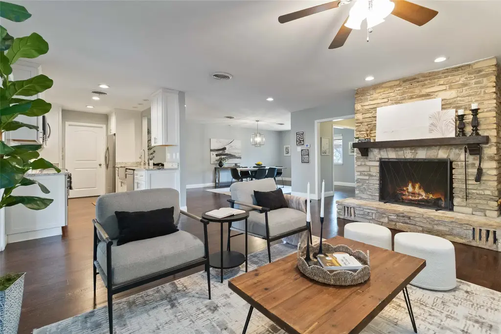 1408 Brown St, San Marcos