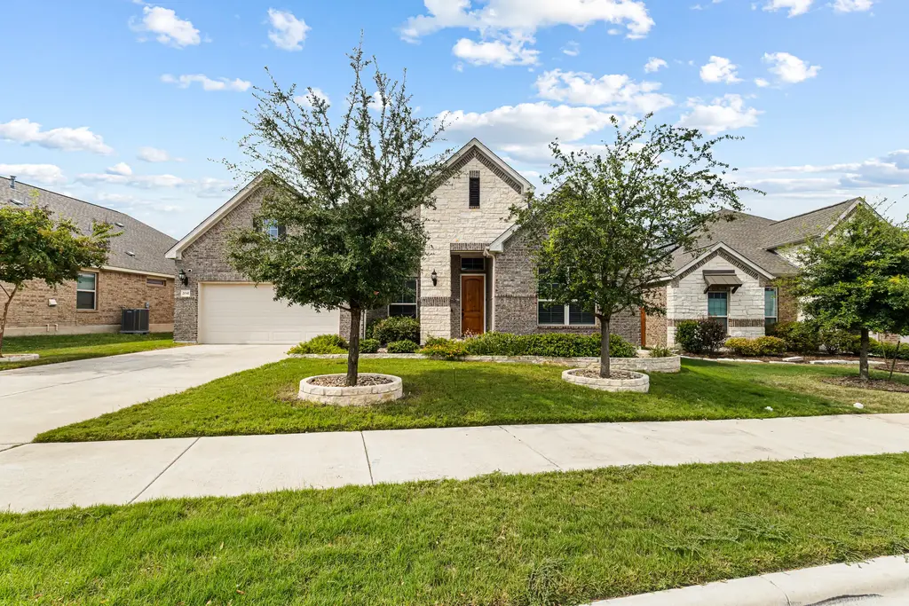 2041 Waterfall Ave, Leander