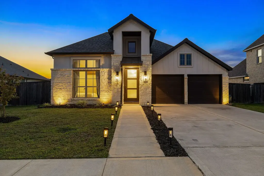 16608 Christina Garza Dr, Manor