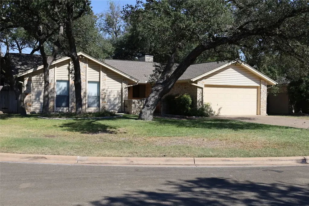 7302 Bering Cv, Austin