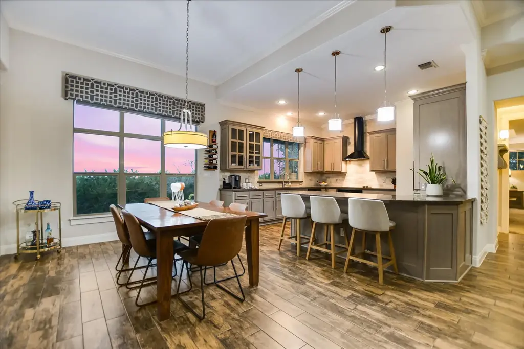 13511 Golden Wave Loop 36, Austin