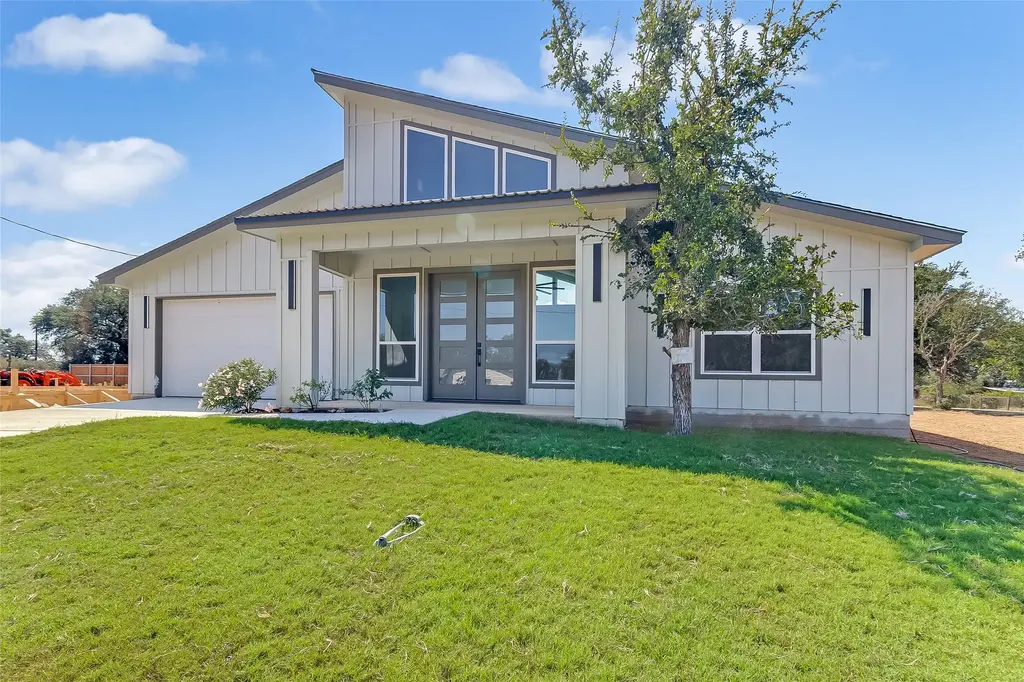 155 W Hickory Dr, Granite Shoals