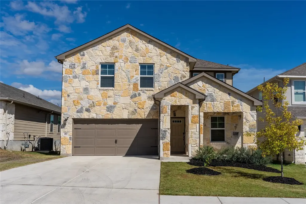 207 El Capitan Loop, Dripping Springs