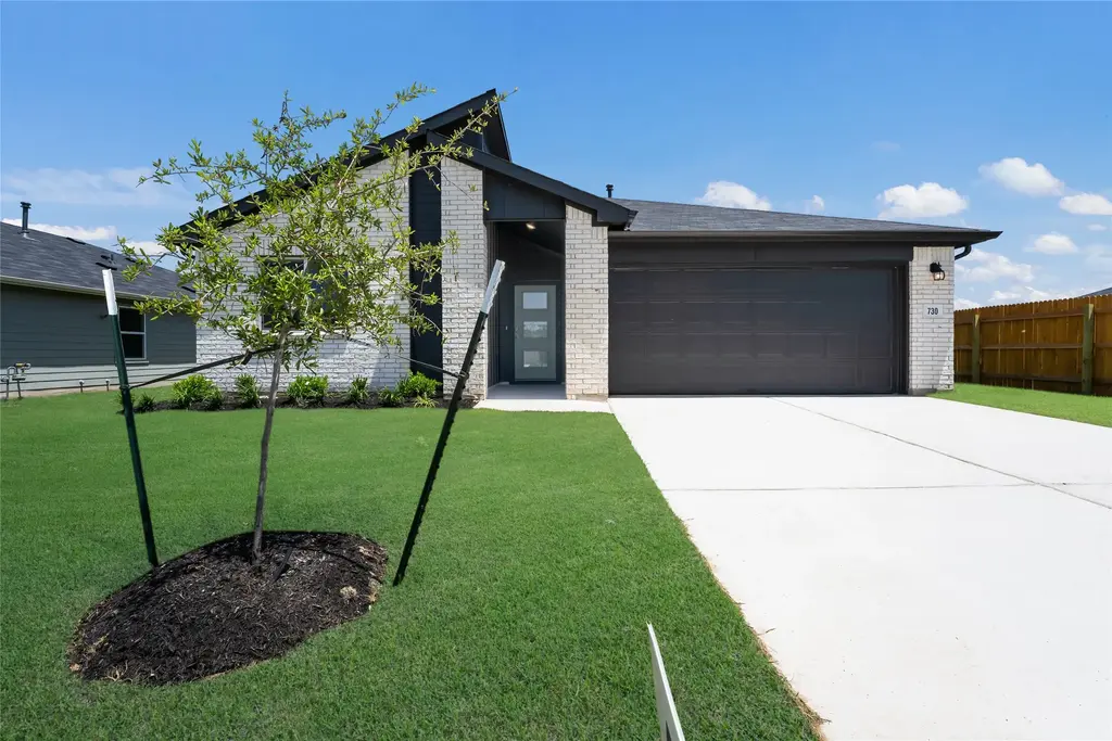 110 Butterfly Garden Dr, Kyle
