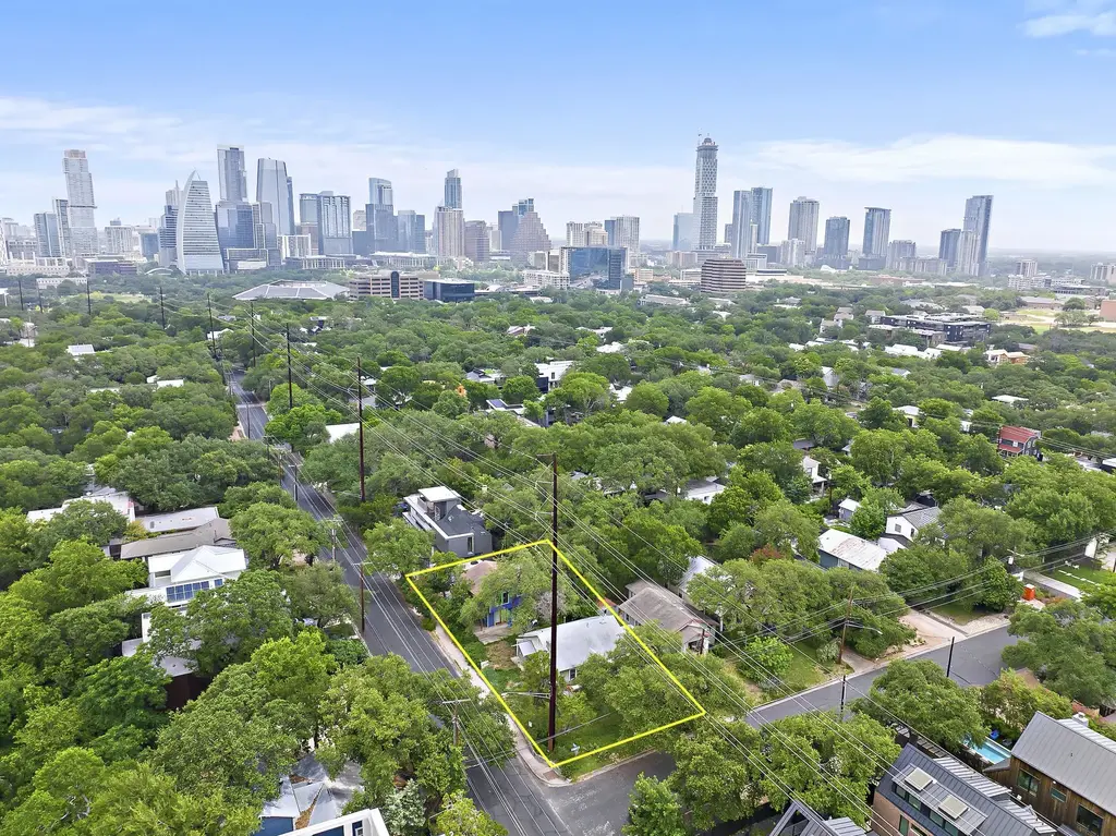 914 James St, Austin