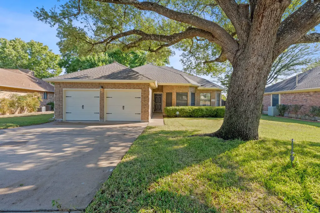 1212 Collinwood West Dr, Austin