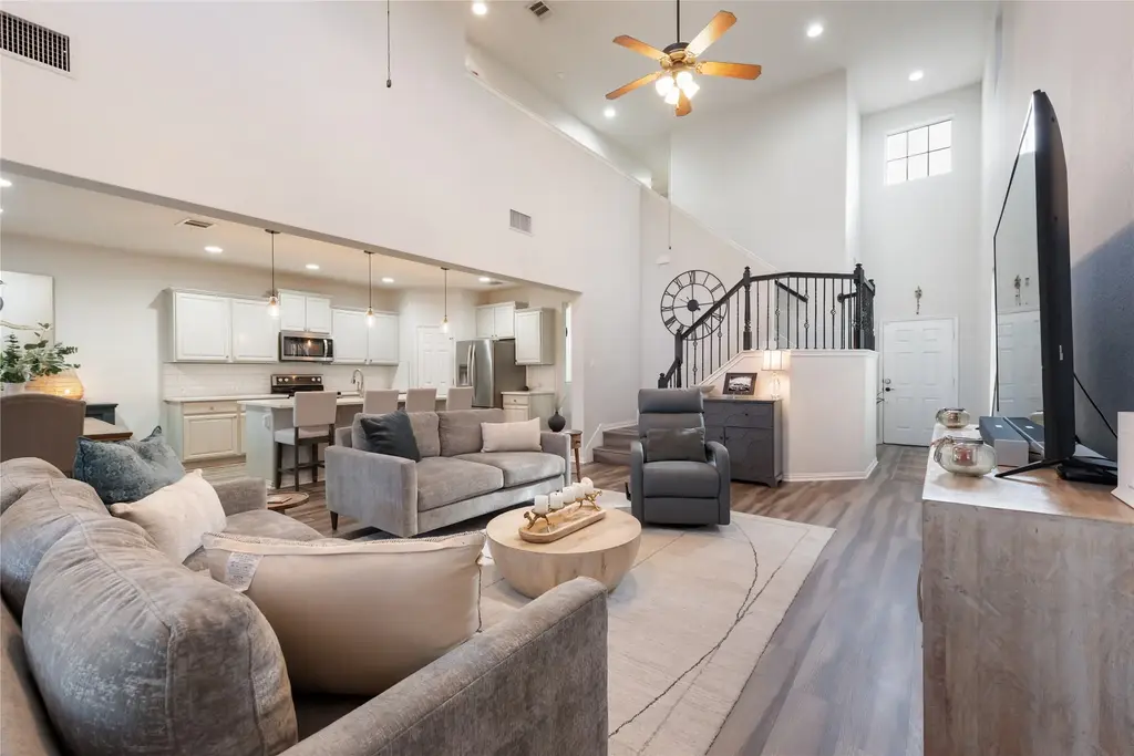 10144 Wading Pool Path, Austin