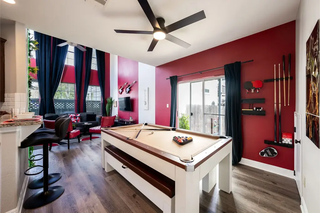 2801 Goodwin Ave B, Austin