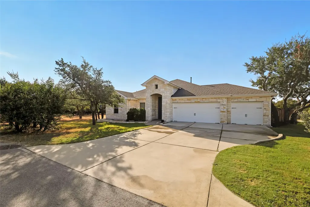 410 Lone Star Dr, Cedar Park