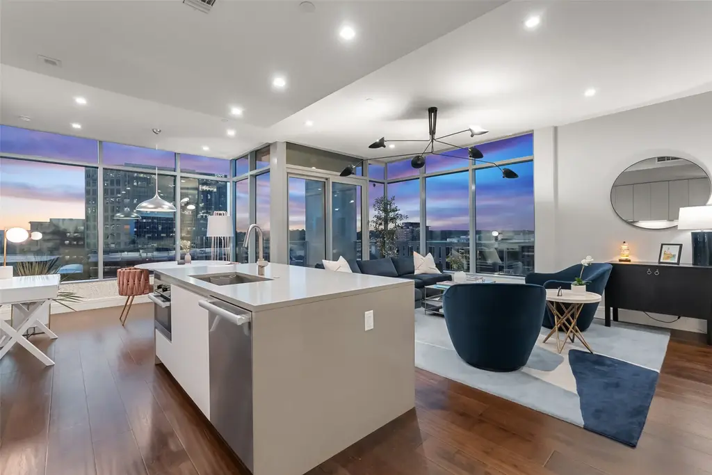501 West Ave 904, Austin
