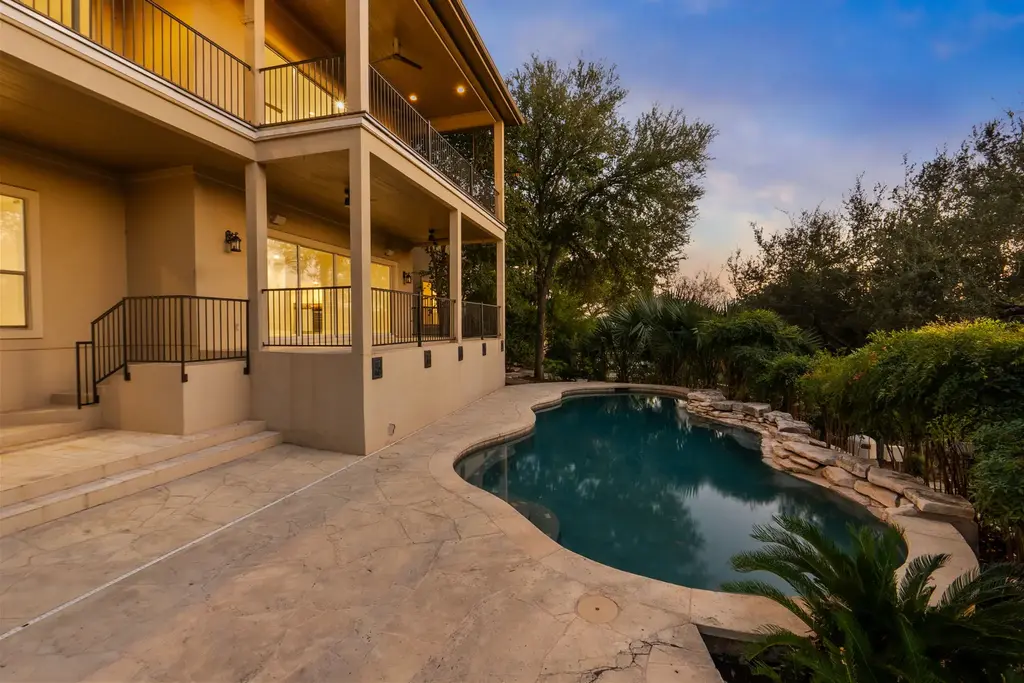 4102 Love Bird Ln, Austin