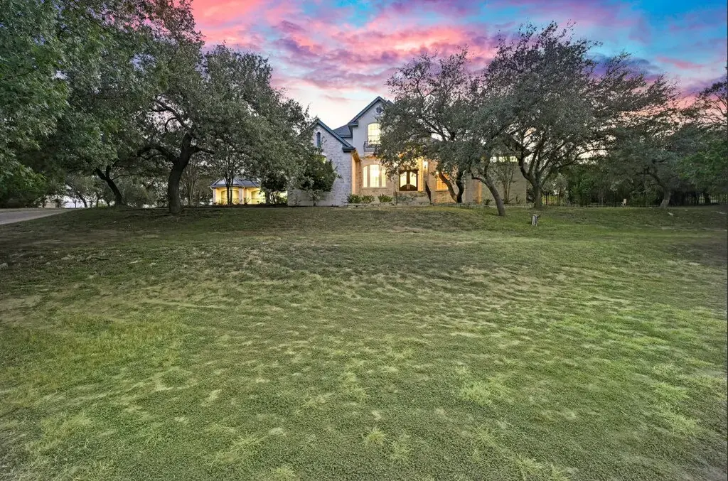 9405 Prince William, Austin